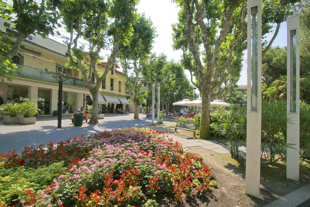 Hotel Barca D'Oro Bellaria-Igea Marina Exterior foto
